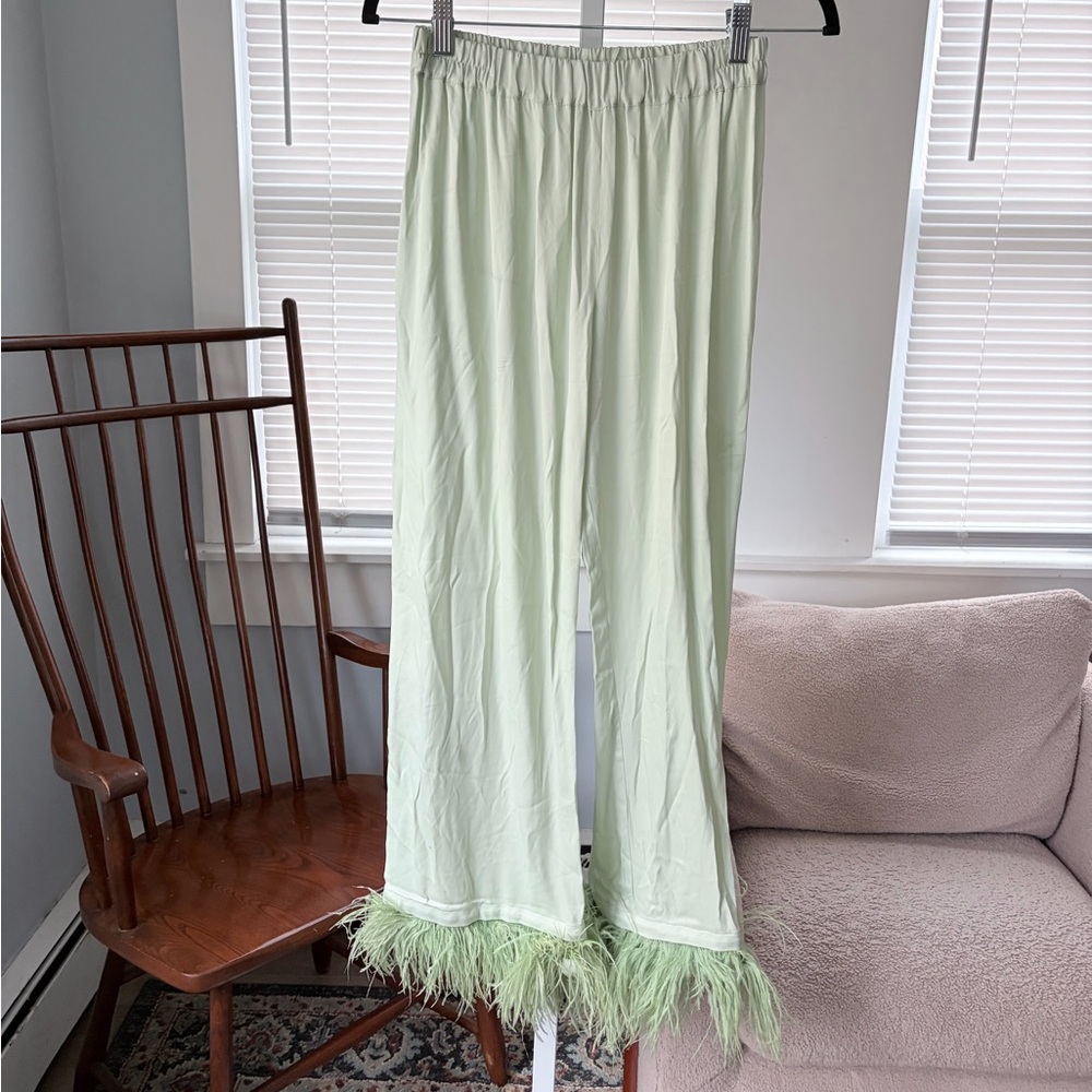 Party Pajama Pants with Detachable Feathers in Mint
SLEEPER size small - Picture 2 of 10